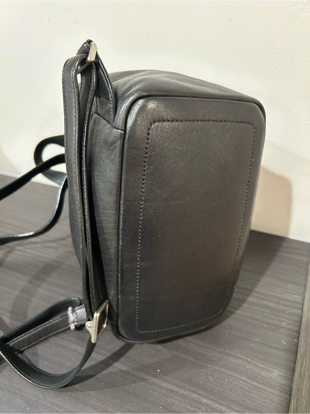 Vintage Coach Legacy Black
Leather Backpack EUC - Picture 4 of 8